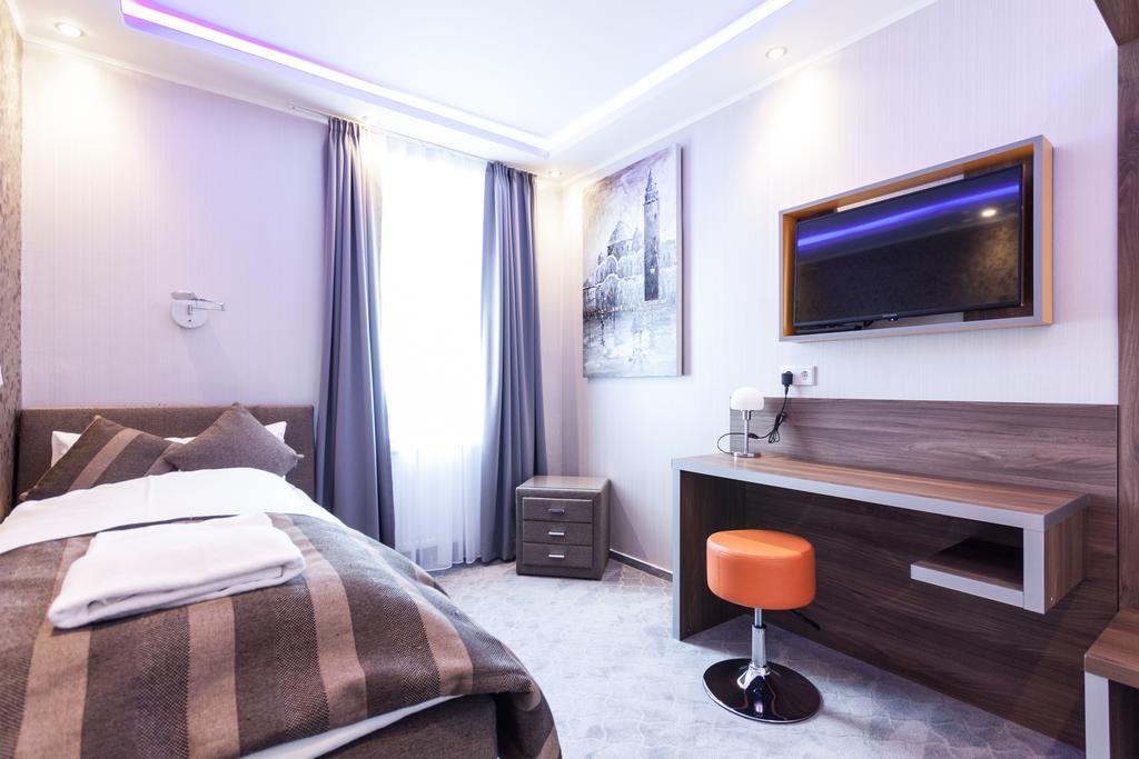 Stay-Inn Bielefeld Zentrum Exterior photo